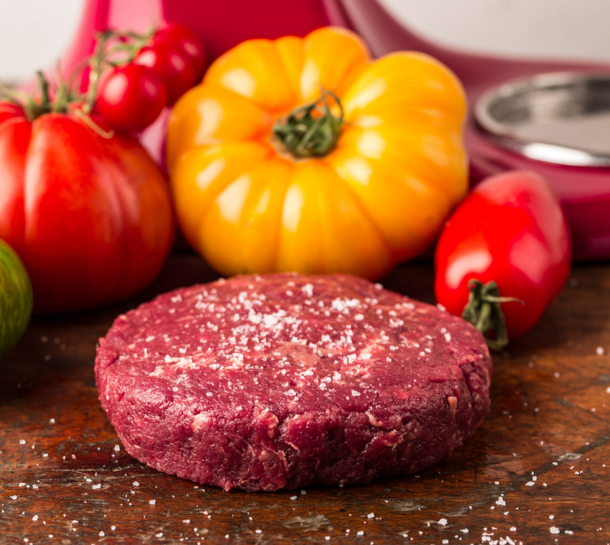 Premium Prime Rib Burger 180g - Edles Büffelfleisch - BüffelBill Shop Probieren Sie BüffelBill's Prime Rib Burger | 180g. Handselektiert aus edelsten Büffelfleisch Cuts wie Rib-Eye, Roastbeef, Filet und Hüfte. Qualität, die man schmeckt!